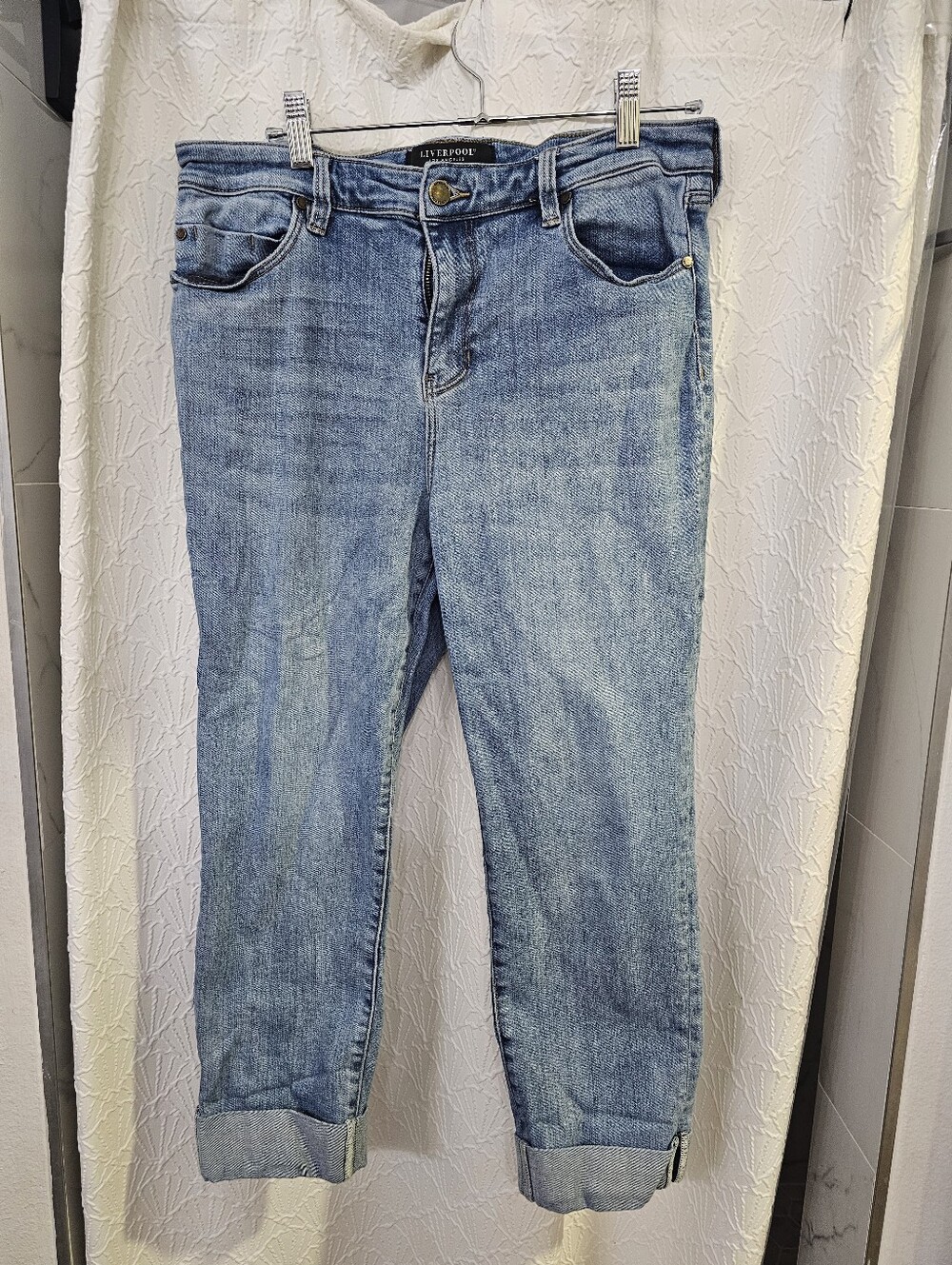 Women's Size 14 Medium Blue Cuffed Jeans By Liverpool